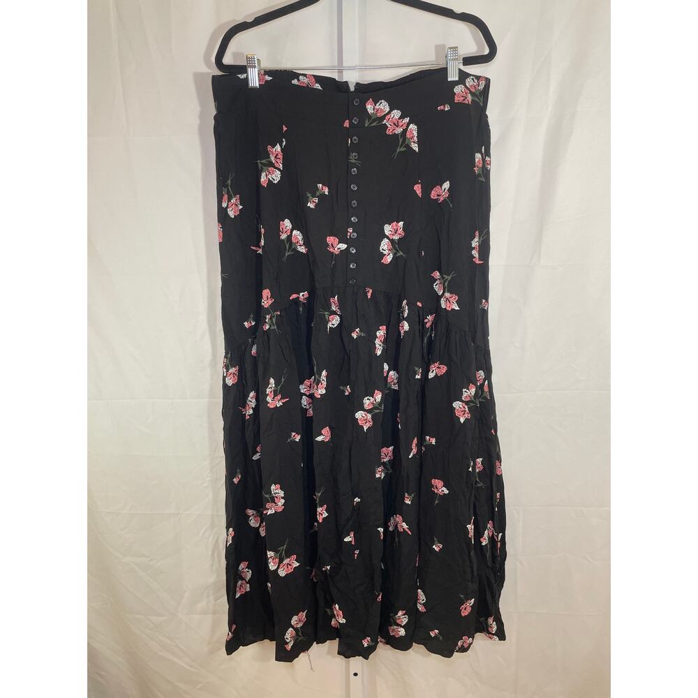 NWT TORRID Floral Maxi Skirt - Womens Size 16 - Black Floral Print